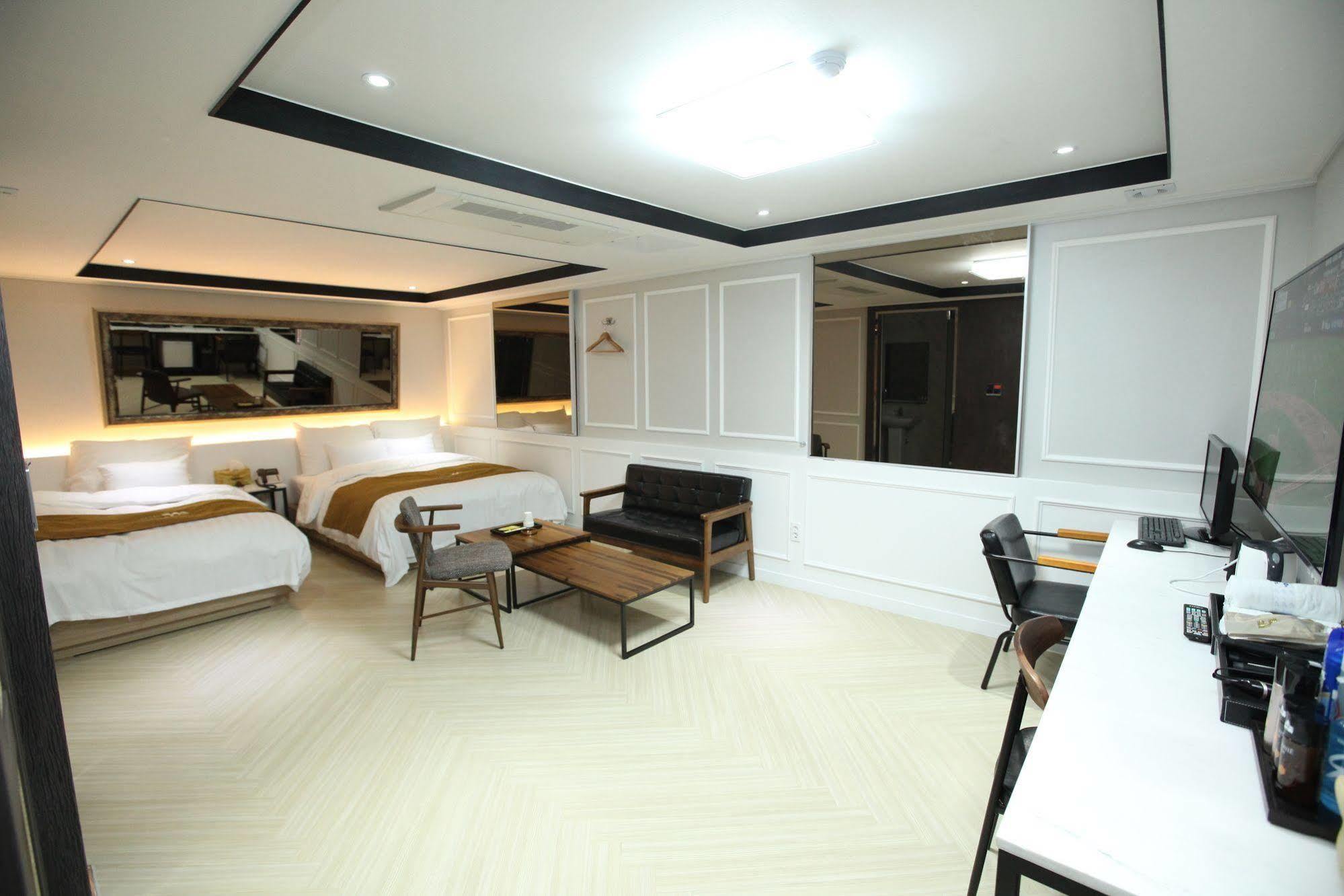 Hotel 500Th 木浦市 外观 照片